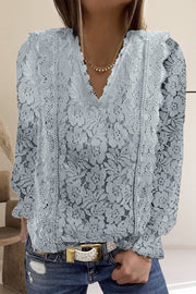 V-necked pure color pullover lace top